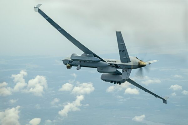 Franța își întărește prezența militară în Cipru, după atacul cu drone Franța intenționează să sporească prezența militară în Cipru, ca răspuns la recentul atac cu drone asupra unei baze aeriene britanice de pe insulă