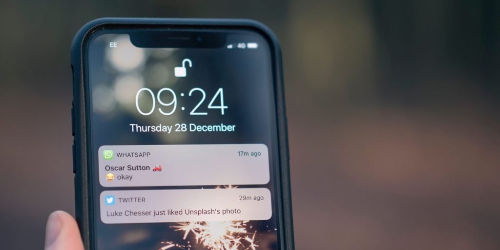 Aplicațiile de pe telefonul mobil: Cum să identifici și să te protejezi de programele periculoase Verificarea permisiunilor acordate aplicațiilor instalate pe telefonul mobil este primul pas crucial pentru a evalua securitatea datelor personale