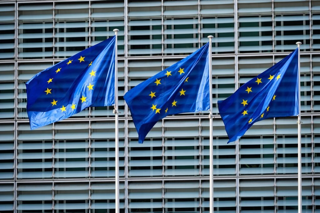 Hackerii au furat date sensibile de la Comisia Europeană Un atac cibernetic major a compromis date de la Comisia Europeană, potrivit informațiilor disponibile