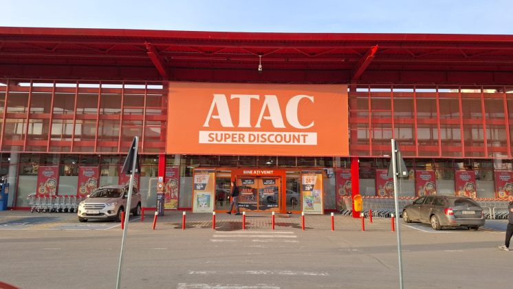 ATAC deschide un nou magazin în Drumul Taberei: format super discount și prețuri mici ATAC, lanțul de magazine cu format super discount, își extinde prezența în București prin deschiderea unui nou magazin în cartierul Drumul Taberei