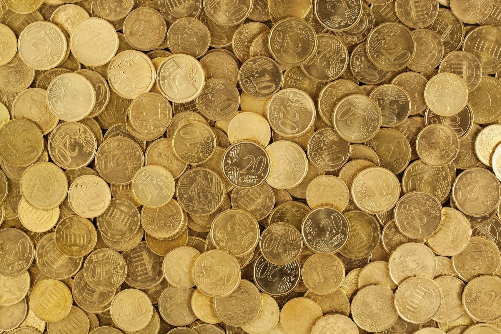 Tezaur monetar rusesc din epoca țaristă, descoperit într-o casă din nord-vestul Rusiei Un tezaur impresionant format din 409 monede de aur, datând din perioada de declin a Imperiului Rus, a fost scos la lumină de arheologi sub o locuință din nord-vestul Rusiei