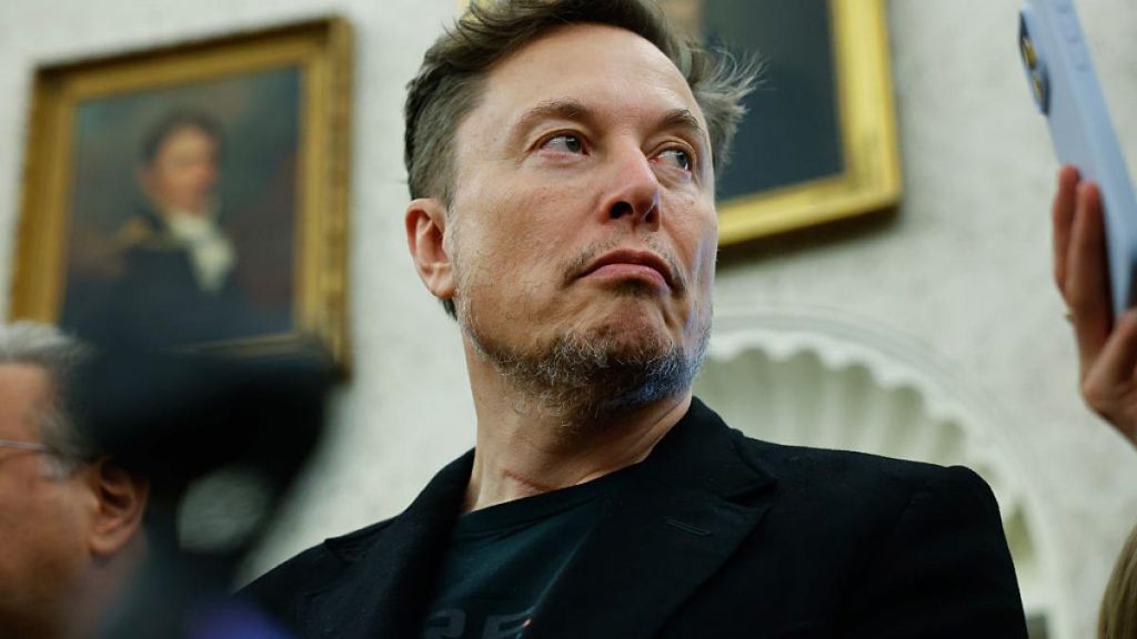 Și-a riscat totul pe Musk: Pariul nebun care l-a îmbogățit