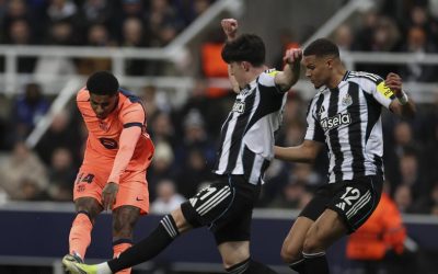 Rashford și Newcastle: O afinitate dovedită pe terenul de fotbal Atacantul englez Marcus Rashford pare să aibă o relație specială cu echipa Newcastle United, demonstrată de un palmares impresionant de goluri marcate împotriva acestei formații