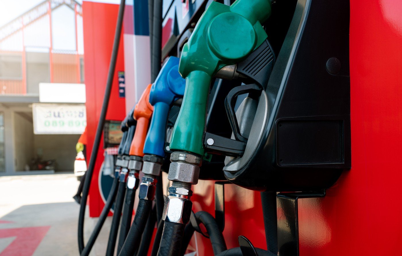 Prețul petrolului, în creștere bruscă pe fondul tensiunilor din Orientul Mijlociu Piețele financiare globale au resimțit puternic impactul tensiunilor crescute din Orientul Mijlociu, unde conflictul dintre SUA și Israel, pe de-o parte, și Iran, pe de altă parte, a generat îngrijorări majore