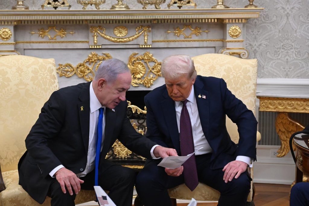 Ministrul de Externe Omanez Acuză SUA de „atragerea” în Conflictul cu Iranul Într-o declarație menită să stârnească dezbateri intense pe scena geopolitică, ministrul de externe al Omanului, Badr al-Busaidi, a lansat acuzații grave la adresa fostei administrații americane, condusă de Donald Trump