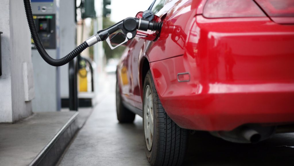 România, pregătită pentru cinci luni fără importuri de carburant România are rezerve de carburant care ar putea acoperi necesarul țării pentru aproape cinci luni, chiar și în cazul în care producția și importurile ar fi complet oprite