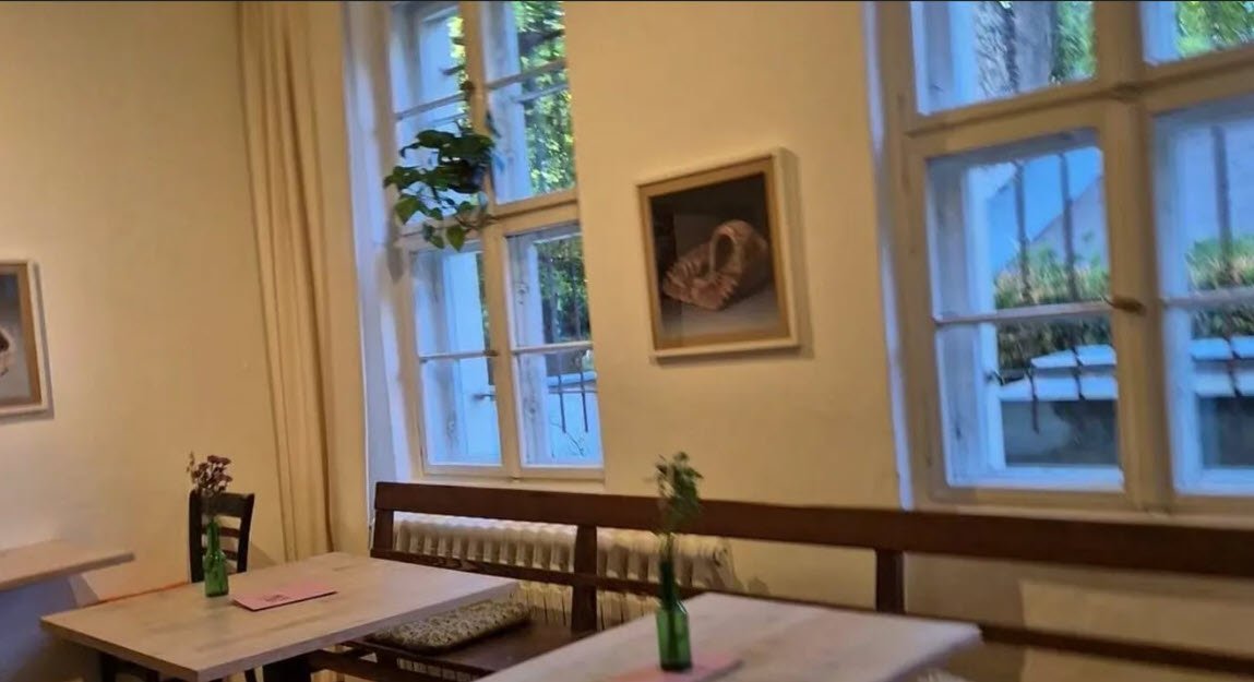 Cafenelele din cimitire: O tradiție neobișnuită în Berlin Berlinul găzduiește o tradiție mai puțin obișnuită pentru multe orașe europene: cafenelele amplasate chiar în interiorul cimitirelor
