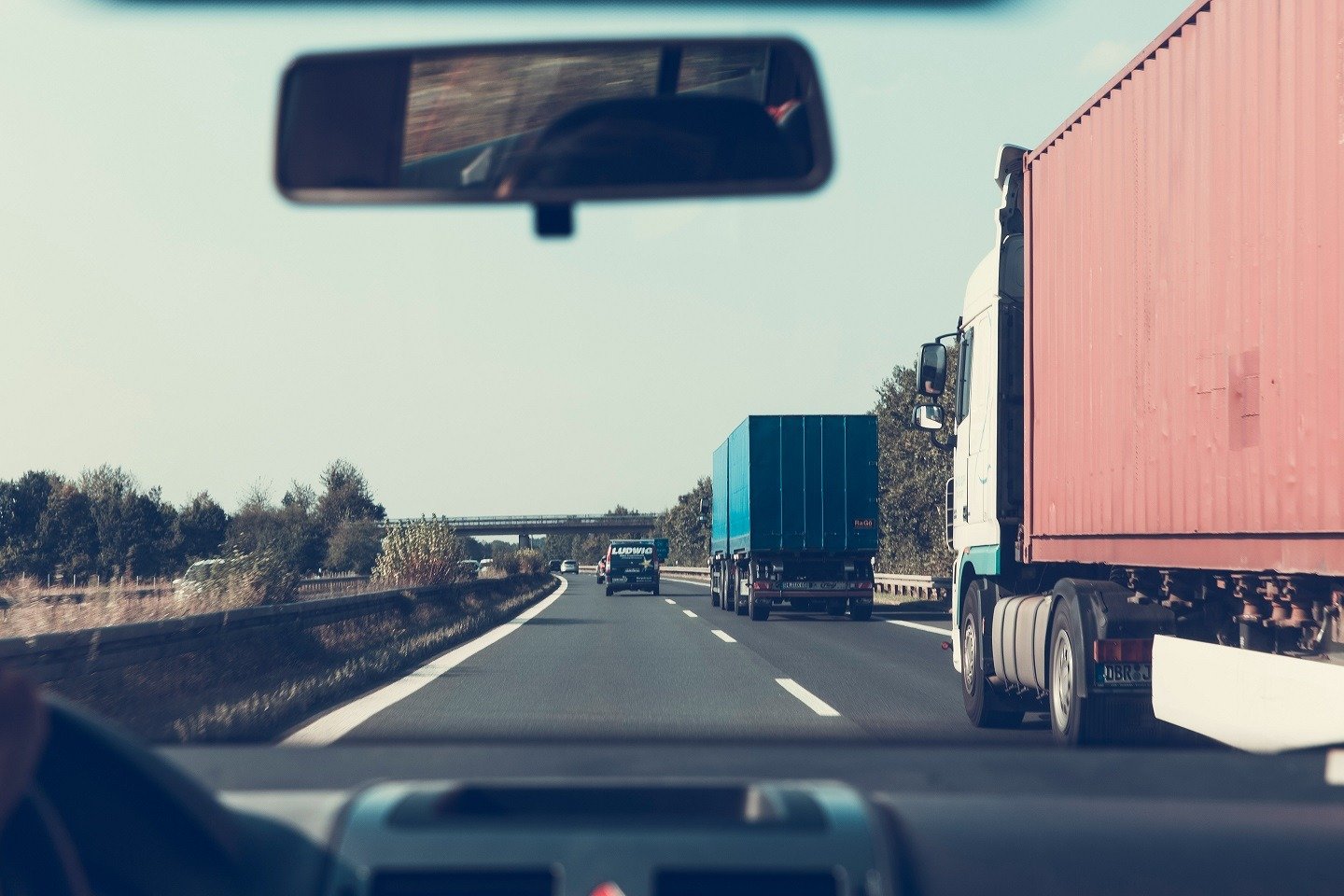 Primarul capitalei: Unii operatori de transport preferă amenzi în loc de taxe