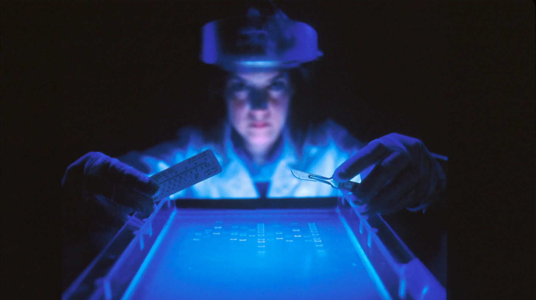 Un dispozitiv de o tonă, transportat de la CERN, stârnește interesul lumii științifice Un eveniment neobișnuit este pe cale să atragă atenția comunității științifice internaționale: transportul unui dispozitiv de o tonă de la CERN, laboratorul european de fizică a particulelor situat lângă Geneva