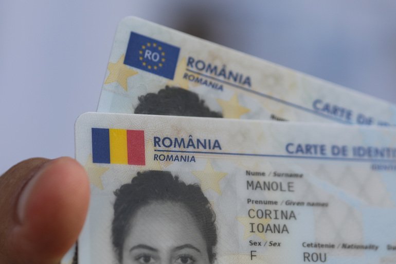 Semnarea digitală a documentelor, simplificată prin buletinul electronic Noua carte de identitate electronică, recent introdusă, aduce o facilitate importantă pentru cetățeni: posibilitatea de a semna digital documente direct de pe telefonul mobil