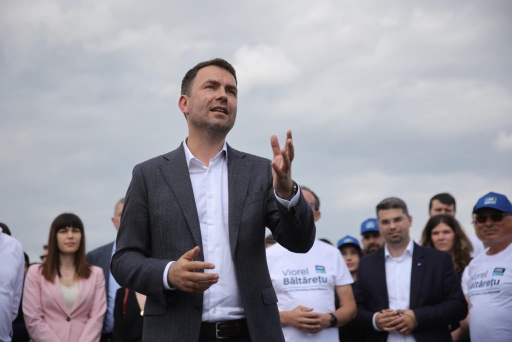 Acord politic pentru deblocarea bugetului de stat: Pachetul de solidaritate, inclus Liderii coaliției de guvernare – Ilie Bolojan, Sorin Grindeanu, Dominic Fritz și Kelemen Hunor – au ajuns la un consens privind deblocarea bugetului de stat