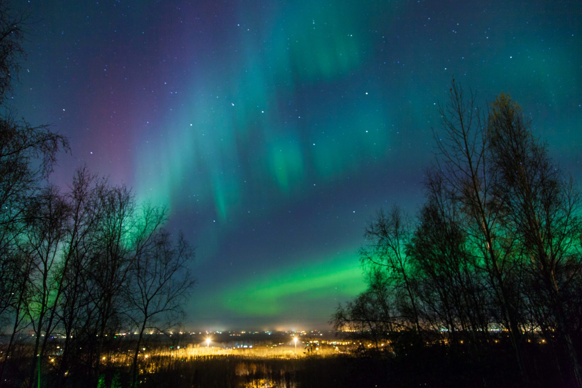 Alertă meteo spațială: o furtună geomagnetică lovește Europa, cu potențial spectacol pe cer O furtună geomagnetică este pe cale să își facă simțită prezența deasupra Europei, cu posibile efecte pe parcursul următoarelor zile