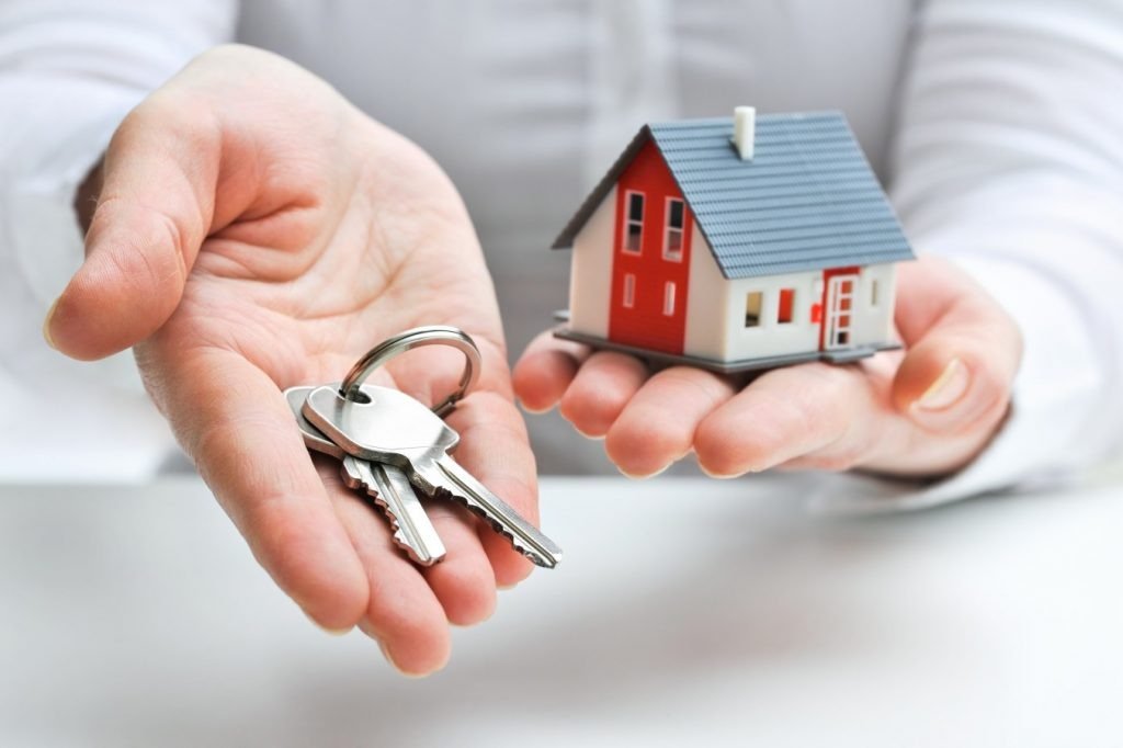 Scapă de ipotecă: pașii esențiali pentru radierea garanției imobiliare După ce ai achitat integral un credit ipotecar, este crucial să știi că imobilul tău nu este automat liber de sarcini
