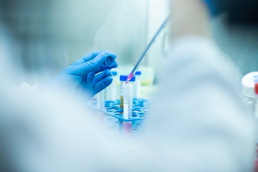 Finanțare consistentă pentru combaterea cancerului în viitorul buget al Uniunii Europene Programele de combatere a cancerului ar putea beneficia de o finanțare dedicată în următorul cadru financiar multianual al Uniunii Europene, pentru perioada 2028-2034