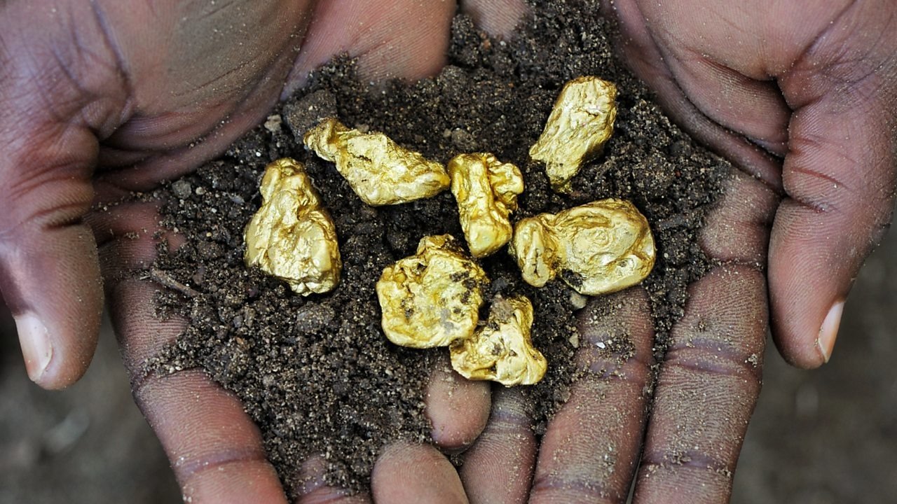 Aurul din Africa de Sud: o istorie a bogăției și a adâncurilor Descoperirea aurului în regiunea Witwatersrand din Africa de Sud a avut un impact major, nu doar asupra științei, ci și asupra economiei și societății