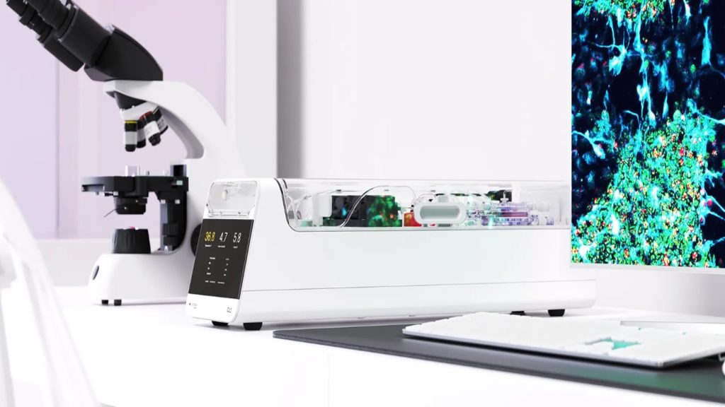 Neuroni umani vii antrenați să joace Doom: un pas important în calculul biologic O echipă de cercetători a reușit să antreneze celule cerebrale umane vii, conectate la un sistem de calcul bazat pe siliciu, să joace jocul video Doom