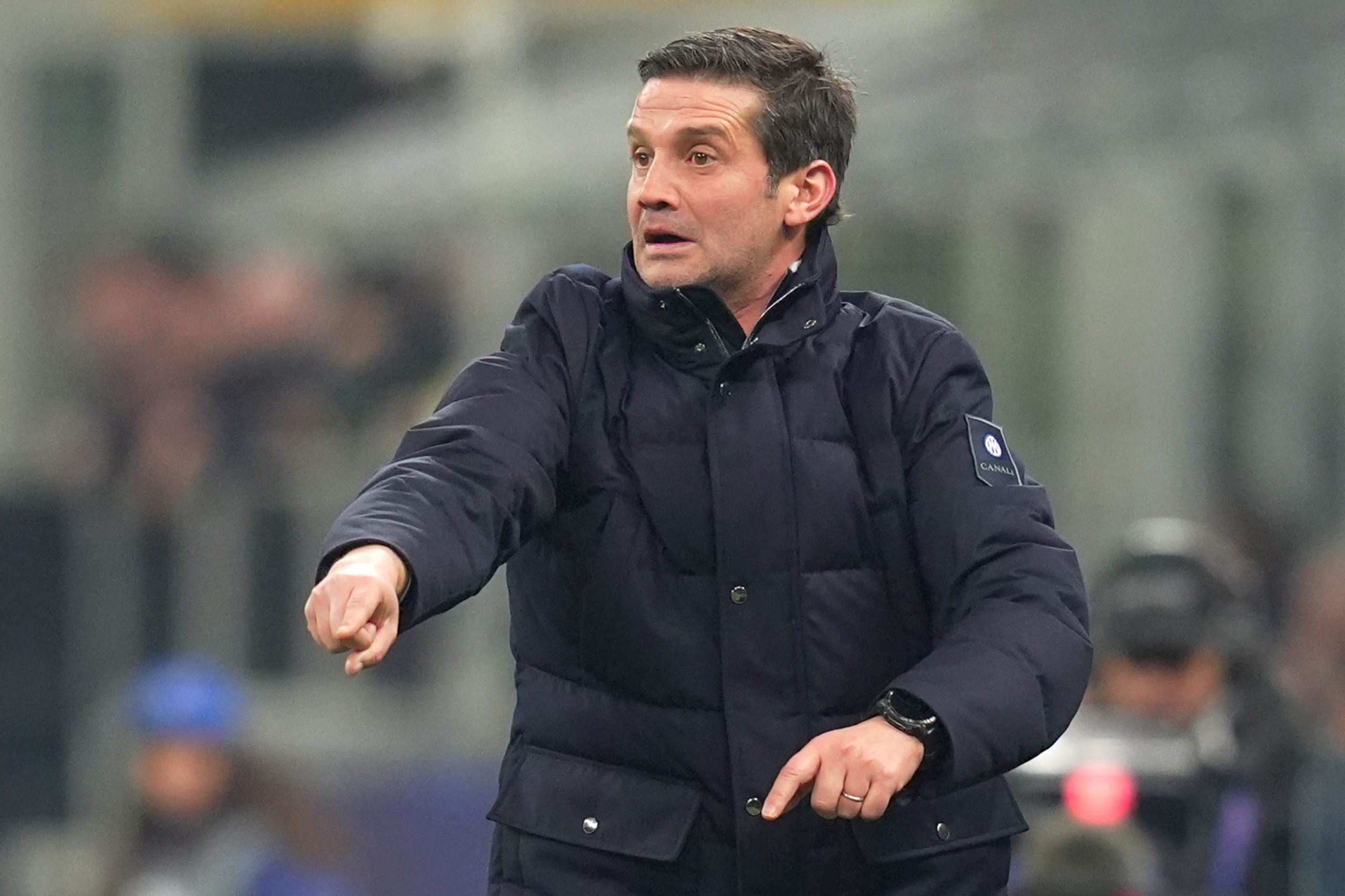 Chivu, între succesul din Serie A și criticile din Italia Inter Milano, cu un avans considerabil în fruntea clasamentului din Serie A, se confruntă cu un val de critici în Italia