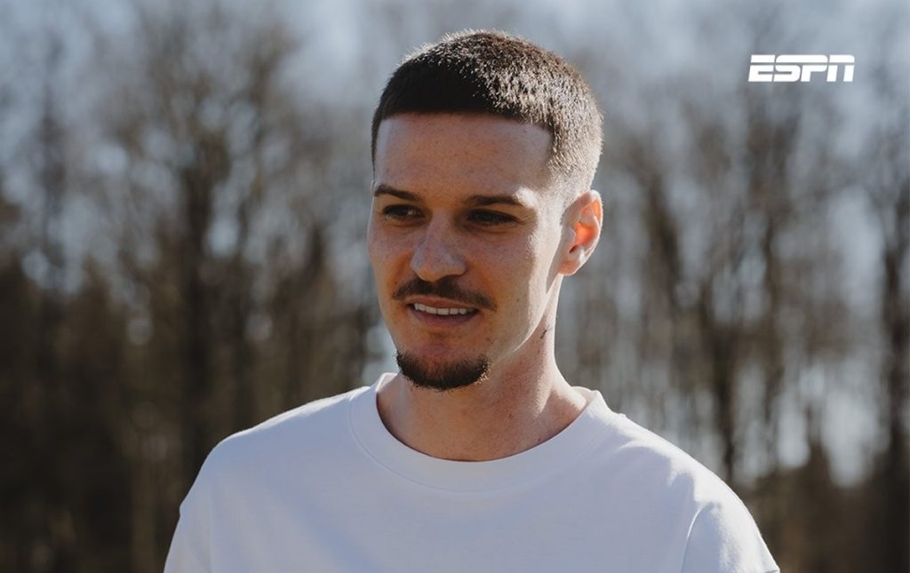Dennis Man, desemnat jucătorul lunii în Olanda Internaționalul român Dennis Man a fost recompensat cu titlul de jucătorul lunii februarie în Eredivisie, campionatul de fotbal al Țărilor de Jos
