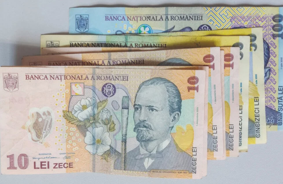 Dobânzile la obligațiunile de stat cresc brusc pe fondul tensiunilor globale Bucureștiul se confruntă cu ieșiri semnificative de capital, pe măsură ce investitorii își vând obligațiunile de stat