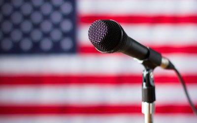 Vocea Americii revine: Tribunalul Federal obligă reinstaurarea postului după concedieri masive Un judecător federal american a emis marți o decizie prin care ordonă reluarea emisiunilor postului public de radio Vocea Americii (VOA) și reangajarea a peste 1.000 de angajați concediați în luna iunie a anului precedent