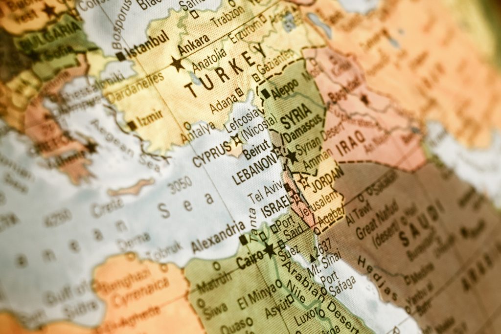 Erdogan acuză Israelul de masacru și avertizează asupra consecințelor Președintele Turciei, Recep Tayyip Erdogan, a lansat vineri acuzații grave la adresa Israelului, acuzându-l de „masacrarea a sute de mii de persoane în Orientul Mijlociu”