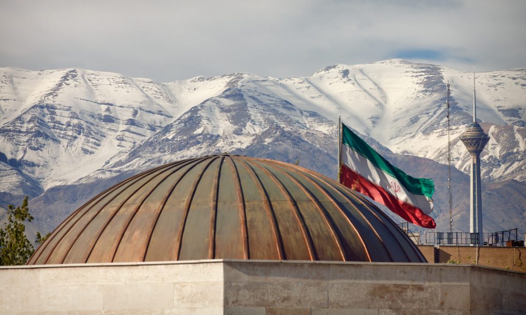 Iranul: Poziția nucleară, incertă în pofida declarațiilor Teheranul nu va modifica politica sa privind armele nucleare, potrivit unei declarații a ministrului de externe iranian, Abbas Araqchi, pentru Al Jazeera