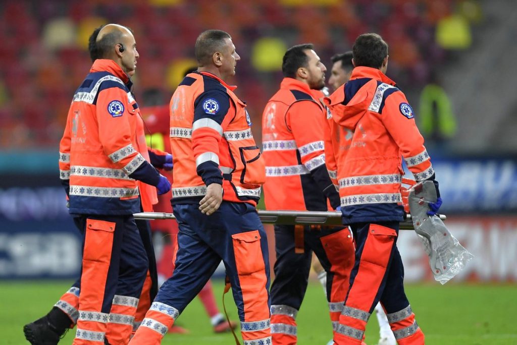 Chiricheș, accidentare gravă la debutul lui Rădoi pe banca FCSB: ruptură musculară și incertitudine Vlad Chiricheș, fundașul central al FCSB, a suferit o accidentare serioasă în meciul cu Metaloglobus, primul sub comanda noului antrenor Mirel Rădoi