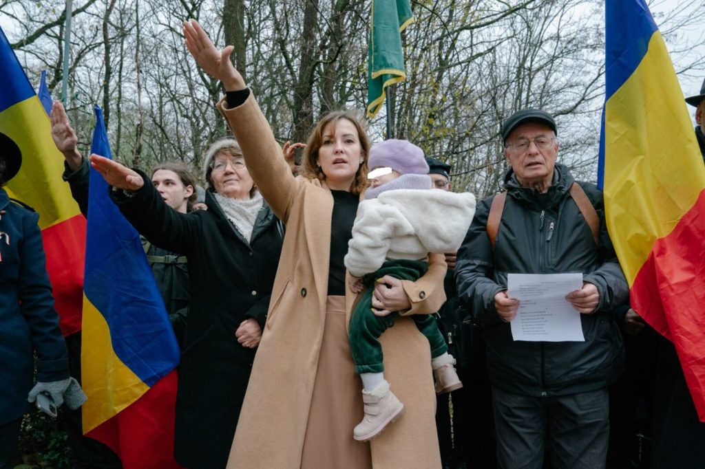 Propunere legislativă controversată: Abrogarea unor legi, pusă sub semnul întrebării O propunere legislativă aflată pe pagina de internet a Senatului României prevede abrogarea mai multor legi considerate ca fiind în contradicție cu prevederile Constituției