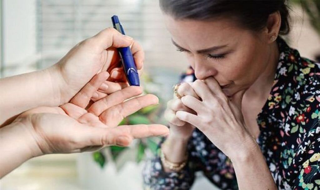 Medici: Diabeticii nu mai trebuie să consume un anumit suc