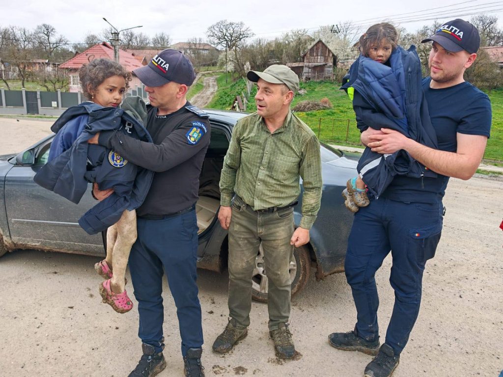 Fetițele dispărute din Târnăveni au fost găsite Ministerul Afacerilor Interne (MAI) a anunțat, luni, că Rebeca și Melisa, cele două fetițe dispărute din Târnăveni, județul Mureș, au fost găsite