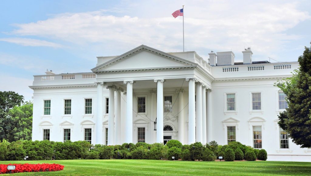 Trump lansează Truth+, un serviciu de streaming TV cu conținut alternativ Fostul președinte american Donald Trump a intrat pe piața serviciilor de streaming cu Truth+, o platformă de televiziune online care promite conținut „necenzurat” și o alternativă la opțiunile tradiționale