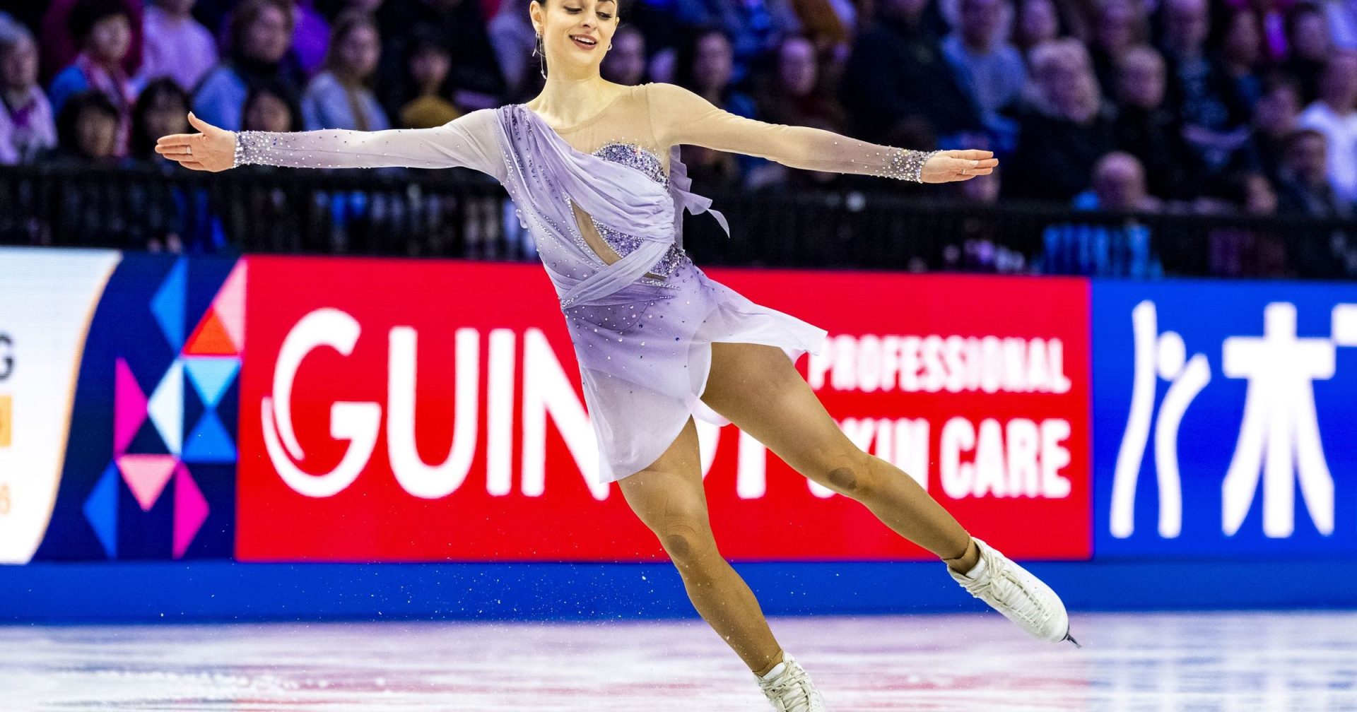 Sauter încheie Mondialele de la Praga cu un rezultat sub așteptări; Retragerea, o posibilitate Praga, Cehia – Aventura Juliei Sauter la Campionatele Mondiale de patinaj artistic de la Praga s-a încheiat cu o evoluție modestă, departe de performanța de excepție de la Jocurile Olimpice de la Milano Cortina
