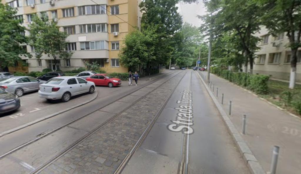 Restricții de trafic pe strada turmelor din sectorul 2, începând de joi Șoferii care circulă în sectorul 2 al Capitalei vor întâmpina restricții de trafic pe strada Turmelor, începând de joi, 26 martie, de la ora 10:30