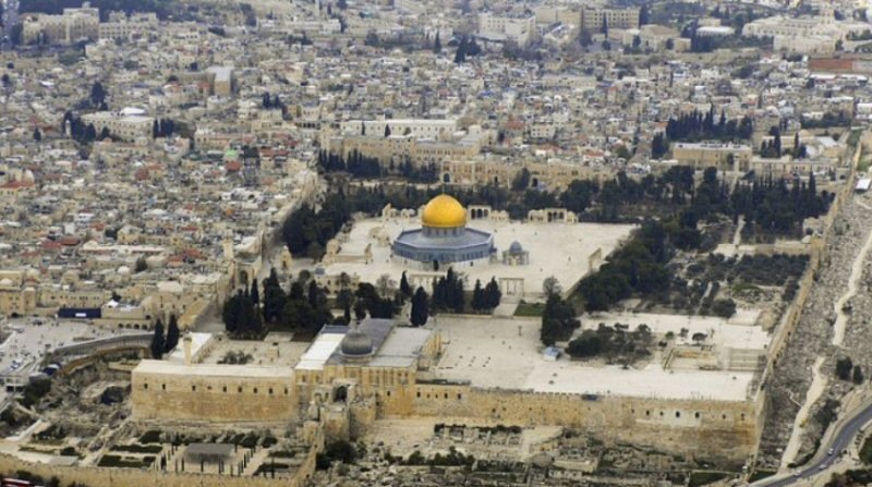 Opt state musulmane condamnă Israelul pentru restricțiile impuse la moscheea Al-Aqsa Mai multe țări musulmane au emis joi condamnări vehemente la adresa Israelului, ca urmare a deciziei autorităților de a restricționa accesul la moscheea Al-Aqsa din Ierusalim, pe fondul tensiunilor regionale exacerbate de conflictul cu Iranul