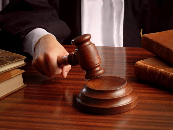 Condamnare cu executare pentru agresarea unui medic la Fetești Un bărbat din Fetești a fost condamnat la închisoare cu executare pentru agresarea unui medic, în urma unei decizii pronunțate de Judecătoria locală