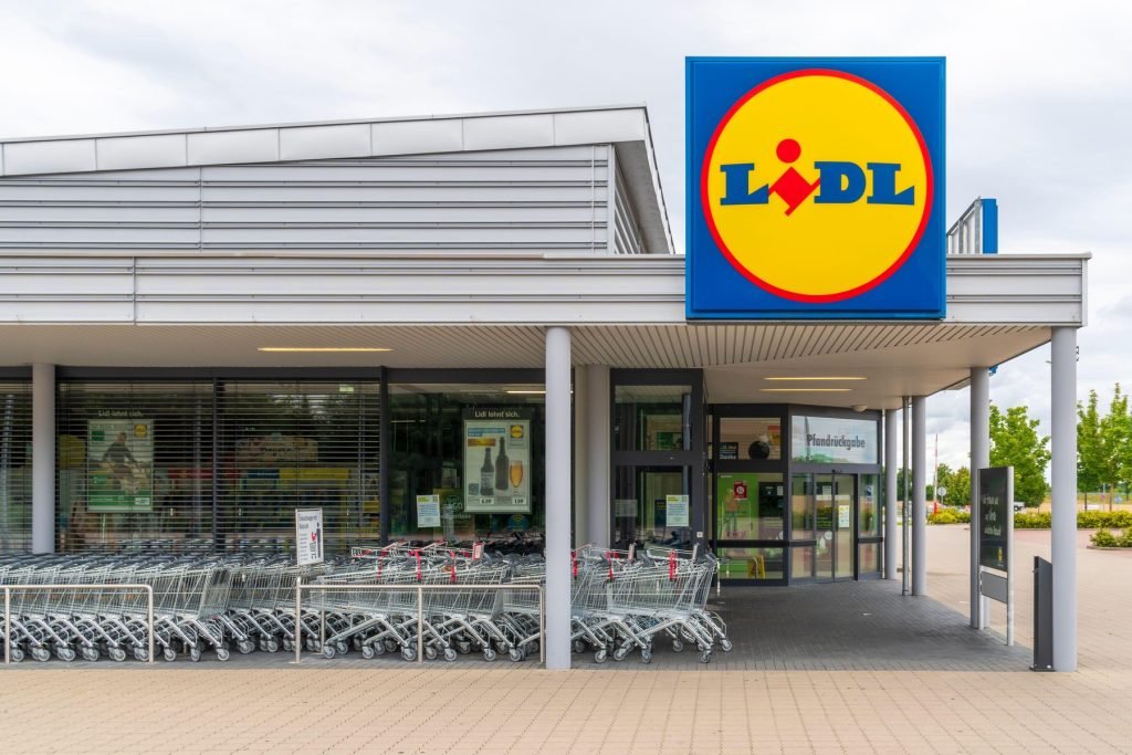 Lidl: Salarii, programul de lucru și bonusuri estimate pentru anul 2026