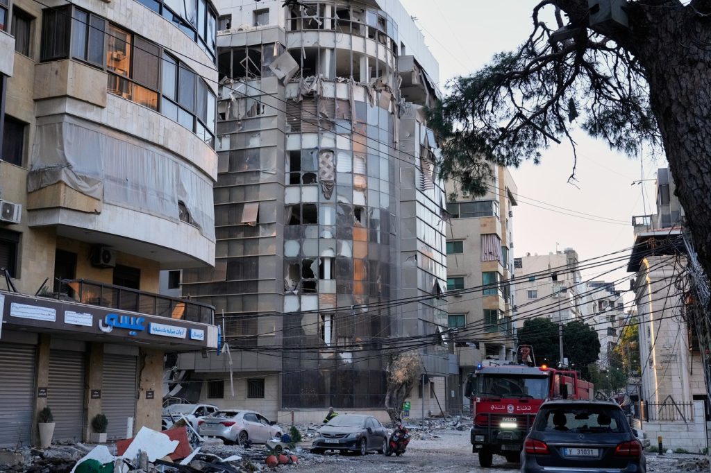 LIVE Conflictul SUA-Israel-Iran se extinde în Orientul Mijlociu / Explozii în mai multe state din Golf / Trump anunță represalii, Teheranul respinge negocierile: „Nu vom discuta cu SUA” / Românii nu pot fi evacuați, zboruri amânate