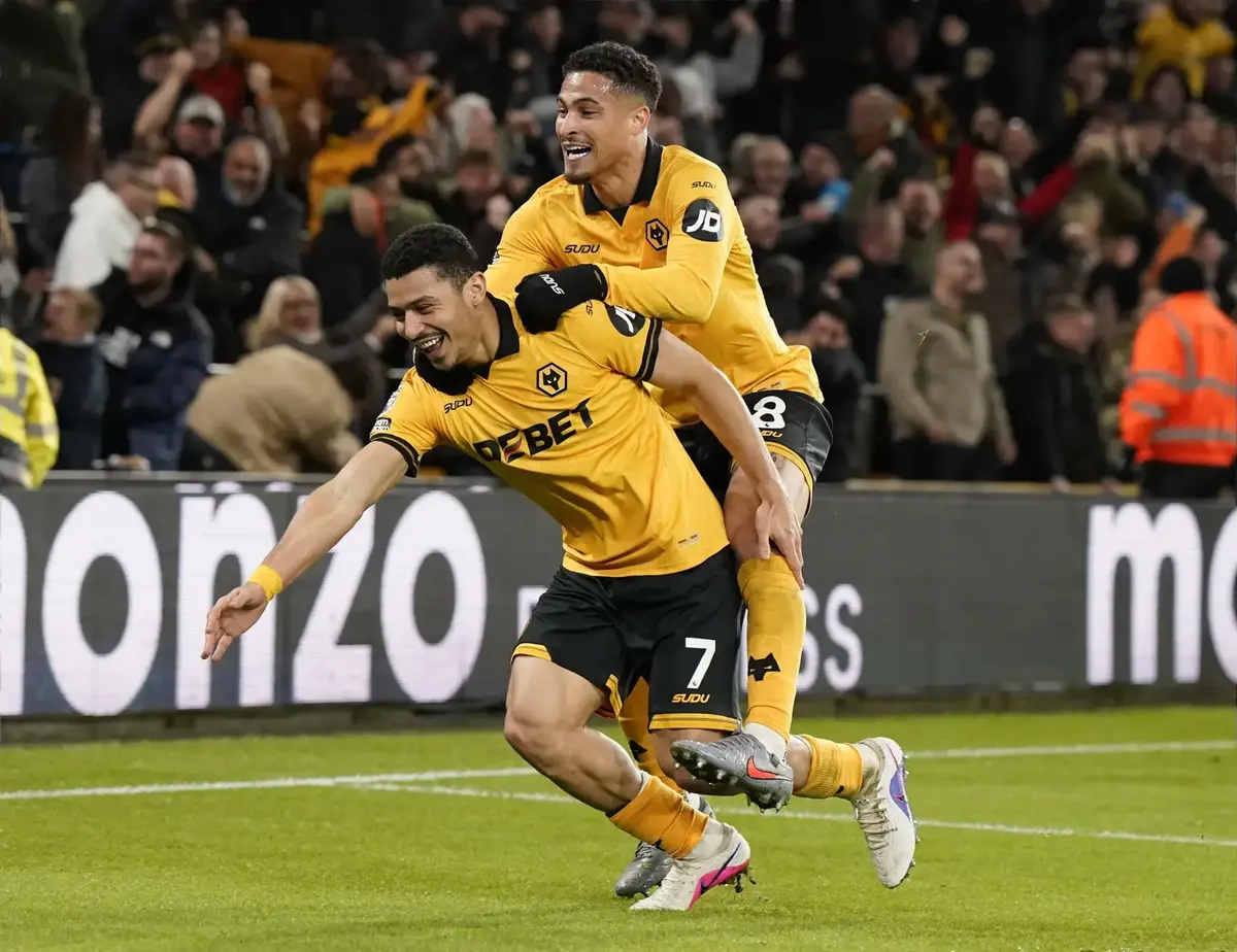 Wolverhampton Wanderers vrea să repete istoria cu Liverpool în Cupa Angliei Wolverhampton Wanderers primește din nou vizita lui Liverpool la Molineux, la doar câteva zile după ce a învins echipa „roșie” în Premier League