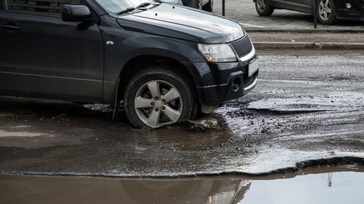 Cum verifici ovalizarea roților? Când poți continua drumul