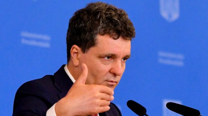 România, sub protecția nucleară NATO, fără componente pe termen mediu Președintele Nicușor Dan a reiterat joi, în timpul unei vizite la Varșovia, că România beneficiază de protecția scutului nuclear al NATO