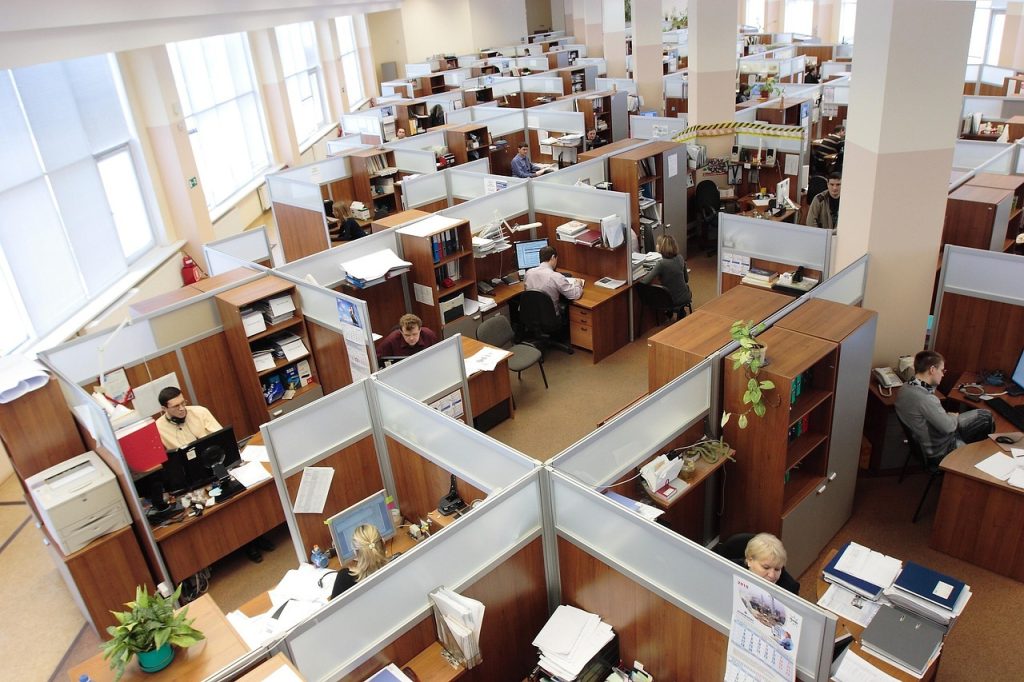 Peste 30.000 de locuri de muncă vacante în România, sute de posturi disponibile în SEE Agenția Națională pentru Ocuparea Forței de Muncă (ANOFM) a centralizat datele privind locurile de muncă disponibile, relevând un număr semnificativ de oportunități atât la nivel național, cât și în Spațiul Economic European (SEE)