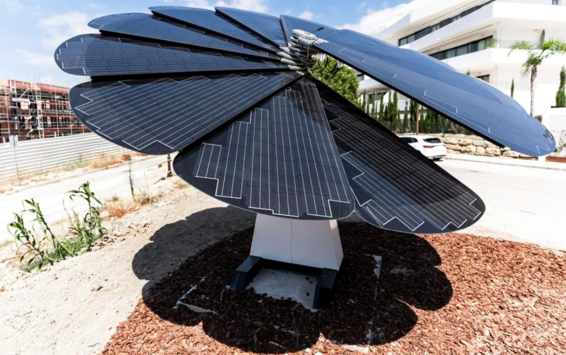 Panourile solare „floare”, o inovație care urmărește soarele pentru a maximiza producția de energie Un nou tip de panou solar revoluționează modul în care captăm energia solară
