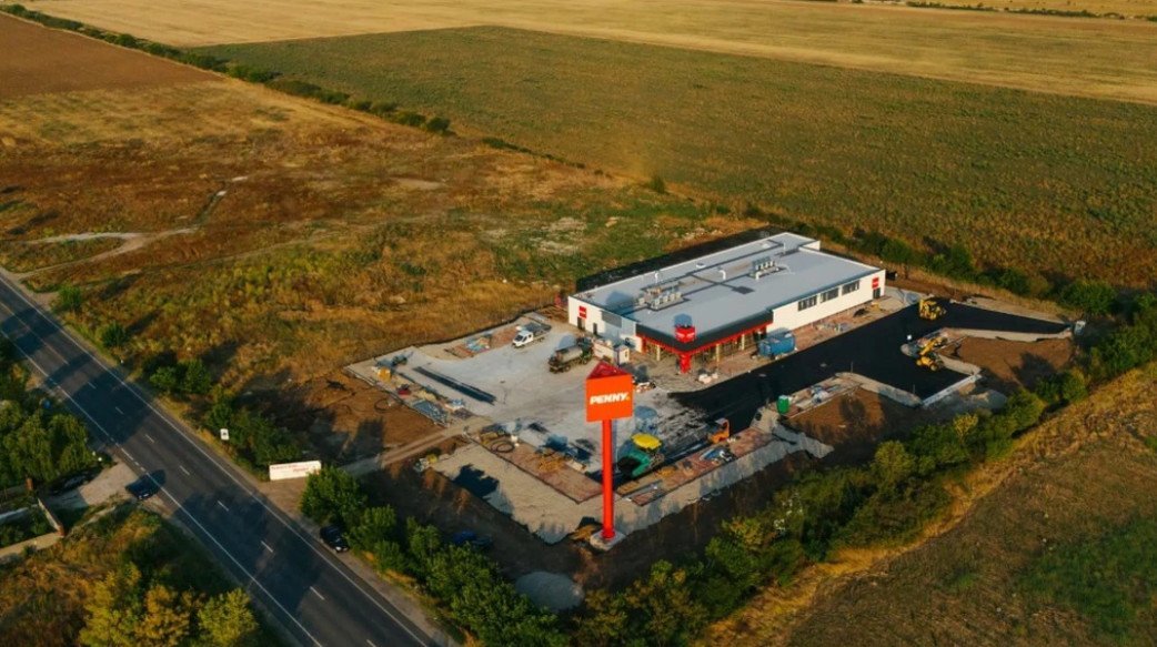 Penny România pariază pe extinderea în mediul rural, cu o investiție masivă Retailerul german Penny, unul dintre principalii jucători pe piața de retail din România, își propune o expansiune semnificativă în mediul rural