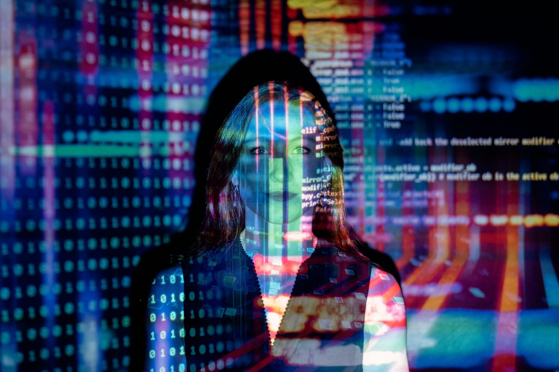 Modele de inteligență artificială, exploatate în escrocherii online prin platforme precum Telegram O investigație recentă a scos la iveală cum platforma Telegram a devenit un teren fertil pentru recrutarea de „modele de inteligență artificială”, angajate pentru a comite escrocherii online