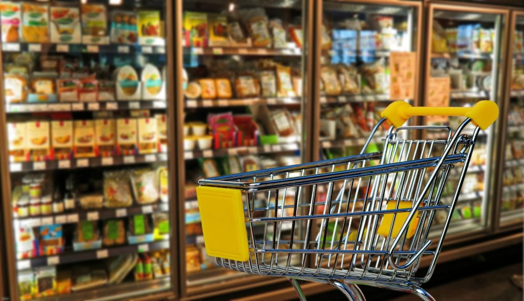 Cât a fost prelungită plafonarea prețurilor la alimente