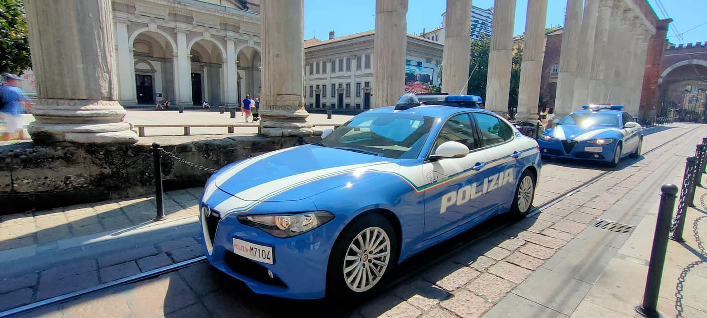 Doi anarhiști italieni mor într-o explozie, posibil în timp ce pregăteau un atentat Doi anarhiști italieni, cunoscuți de poliție, au decedat în urma unei explozii puternice care a avut loc într-un hangar situat la periferia Romei