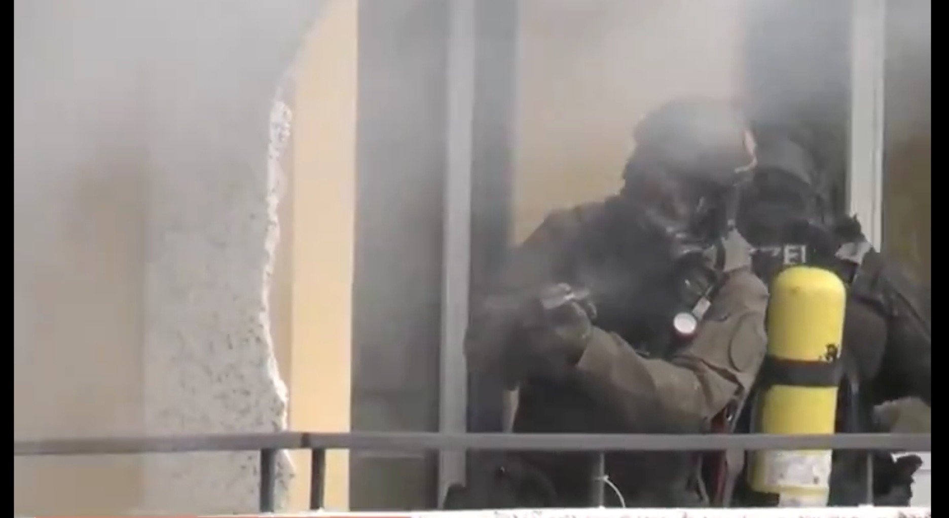 Incendiu major într-un club de noapte din Kehl: Sute de persoane evacuate Un incendiu puternic a izbucnit într-un club de noapte din Kehl, Germania, în apropiere de granița cu Franța, determinând evacuarea a sute de persoane