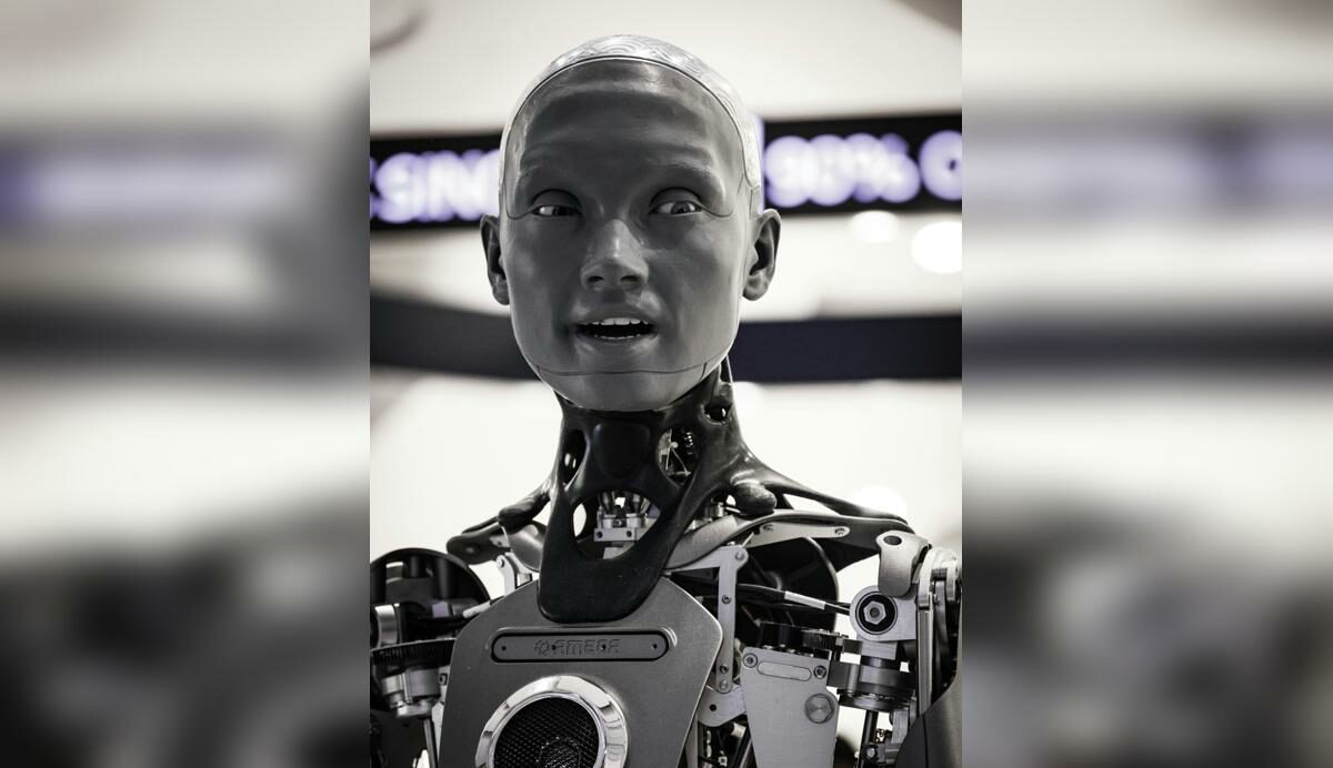 Companiile chineze își schimbă strategia în domeniul inteligenței artificiale După ce în ultimii ani atenția s-a concentrat pe chatboturile similare cu ChatGPT, companiile chinezești își îndreaptă eforturile către aplicații AI din lumea reală, cu scopul de a genera venituri