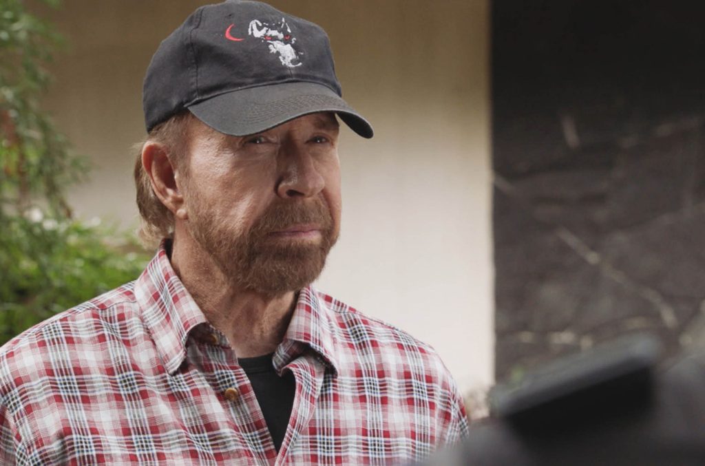 Legendă a filmelor de acțiune, Chuck Norris a murit în Hawaii Actorul american Chuck Norris, renumit pentru rolurile sale în filmele de acțiune și serialul „Walker, Texas Ranger”, a murit joi dimineață în Hawaii, la vârsta de 83 de ani