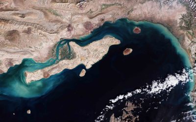Insula Qeshm: Un paradis natural sub asediu, dincolo de peisajele sale uimitoare Insula Qeshm, situată în Strâmtoarea Hormuz, se confruntă cu o schimbare majoră